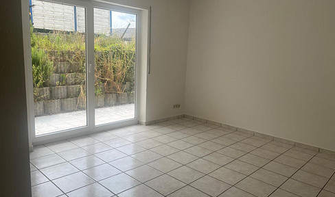 3 room apartment with terrace on the first floor