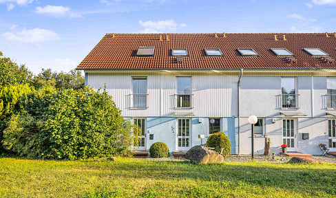 Mid-terrace house with 5 rooms, high-quality fitted kitchen and garage