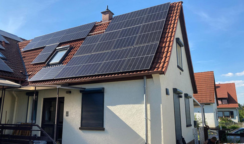 Moderne Neubauwohnung in ruhiger Lage