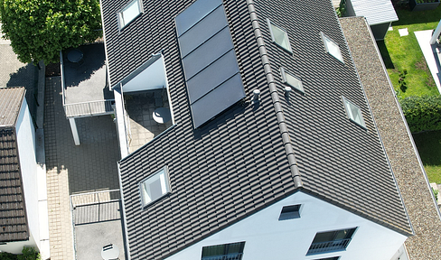 Living & investing in a prime location: Well-maintained apartment building with 6 units in Ingolstadt-Haunwöhr