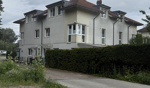 At home over three floors - townhouse with heart and mind
