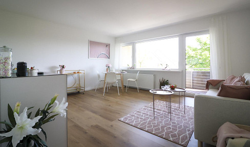Helle, frisch sanierte 2 Zimmerwohnung im  2. Obergeschoss mit  Balkon – provisionsfrei