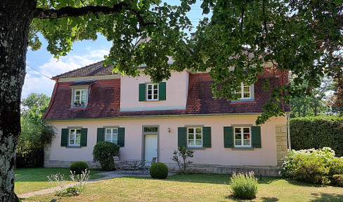 Besonderer Wohntraum in Schlossanlage zwischen Stuttgart und Bodensee