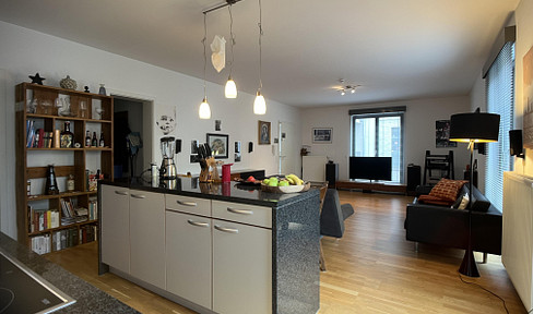Free of commission: Beautiful, quietly located roof terrace apartment in Frankfurt Bornheim