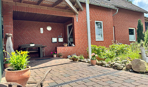 One/two-family house with large plot of land direct from the owner PROVISION FREE