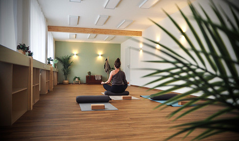 RAUMzeit Bludenz - Modern office spaces, treatment rooms, training facilities, and classrooms, centrally located in Bludenz.