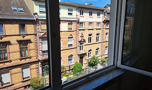 FREE + sunny 2-room apartment w. BALCONY (furnished) / TOPLAGE NORDEND-WEST / PROVISION-FREE from PRIVATE