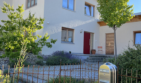 Gut gelegene offene Maisonette, ruhig, mit Garten und Waldnähe, möbliert