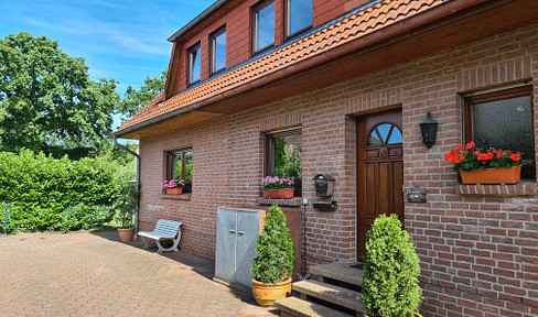 Family-friendly semi-detached house