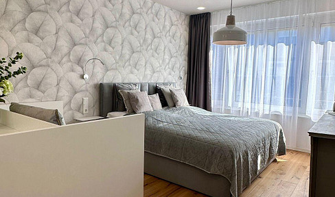 Family apartment city location 2 rooms plus eat-in kitchen -furnished-