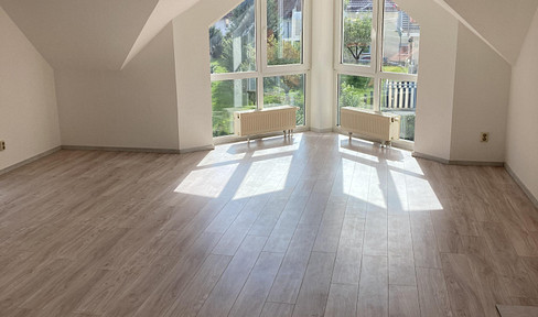 Great attic apartment with outside shading near B19 between Eisenach and Bad Salzungen