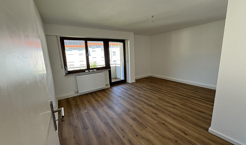 Refurbished 3-room apartment in Albstadt-Ebingen - commission-free!