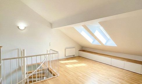 Private sale - modernized maisonette, own entrance (52 m²)