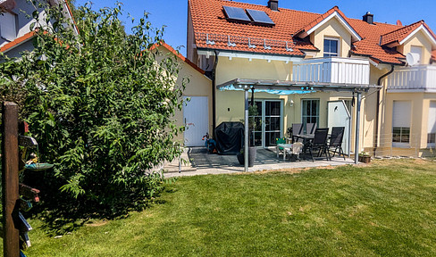 Sun terrace with privacy - An ingrown oasis of peace in a quiet location