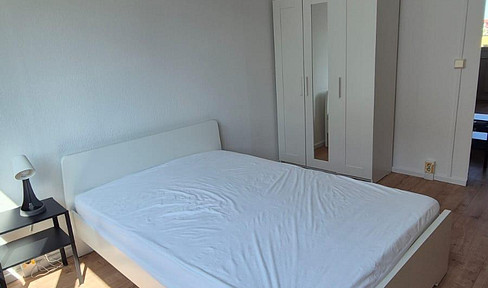 Shared room with balcony and parking space from August in Berlin Köpenick