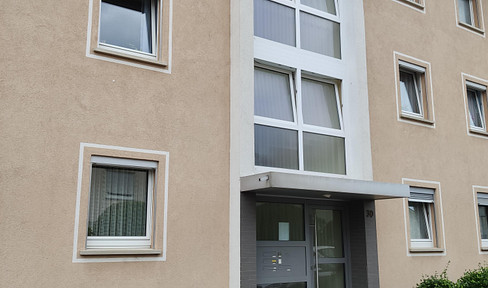 Investment with a view: Well-kept 3-room attic apartment | Rimpar