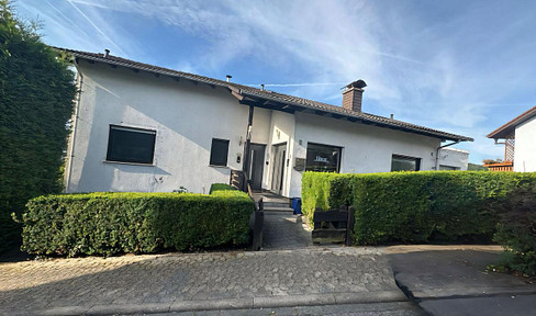 Detached house with granny apartment in Heppenheim