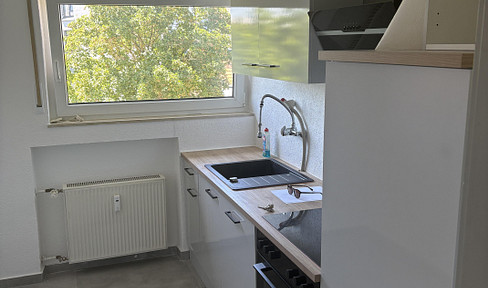 Bright 2-room apartment with balcony and outdoor parking space in a popular location in Schwäbisch Hall