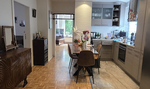 Without estate agent! Condominium in a two-family house