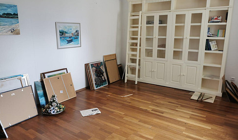 Furnished, bright ALL INCLUSIVE 3-room apartment incl. balcony for rent in Heiligenberg