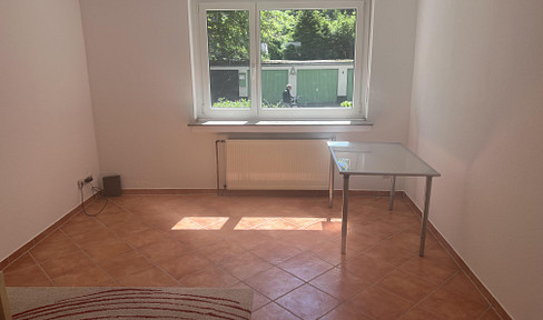 Two-room apartment in popular Nippes