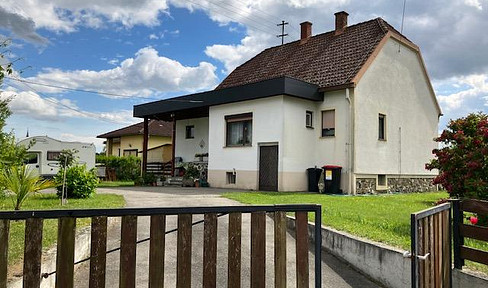 Attractive property in a quiet, central location in Kirchfidisch Burgenland / Oberwart