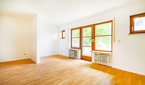Application stop! | freshly furnished apartment | near PH + Musikhochschule | balcony | 10.8. or earlier