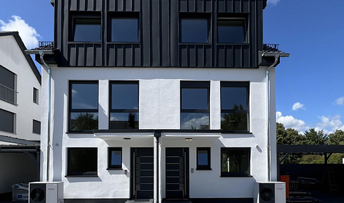 First occupancy new semi-detached house KFW 55 in Neureut Karlsruhe