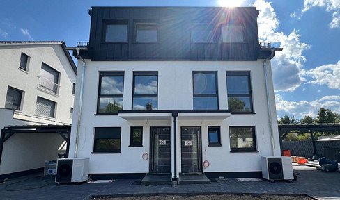 First occupancy new semi-detached house KFW 55 in Neureut Karlsruhe
