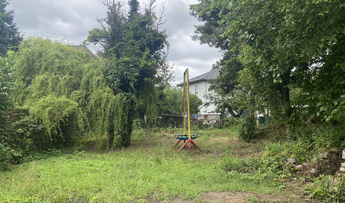 Partially developed building plot in Berlin Alt-Kaulsdorf - approx. 550 m² - WITHOUT RETAILER - PRICE VB