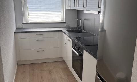 Modern & ready to move in: 2-room apartment after core renovation
