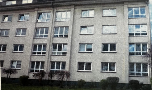 Investment in Wedel - Rented 2.5-room apartment with development potential