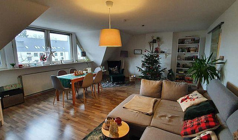 Bright, friendly attic apartment