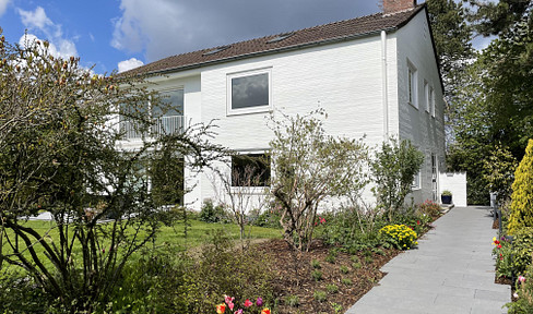 122 sqm upscale living atmosphere in an excellent location (Helenenbergweg) - commission-free