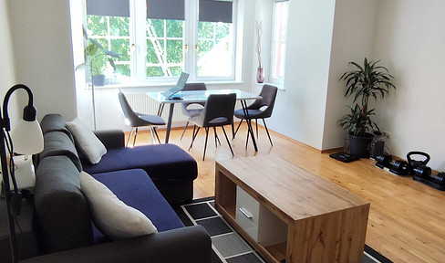 Exclusive 3 room apartment with balcony & parking lot near S-Bahn Mockauer Str.
