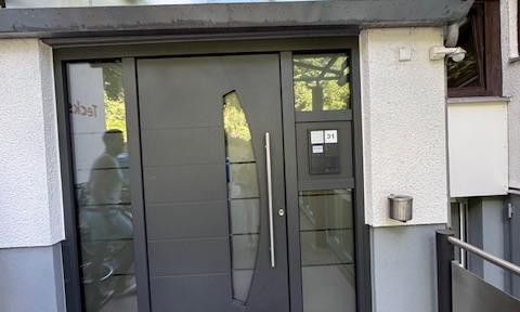 Quiet 3-room apartment with balcony, view and parking space FREE OF PROVISION