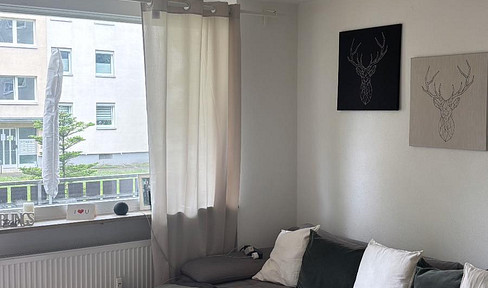 Beautiful 1.5 room apartment near S-Bahn - with balcony, fitted kitchen, modern