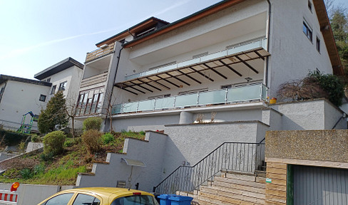 Charming apartment with Neckar view: Your dream home in a quiet location with an EBK, garden and garage!