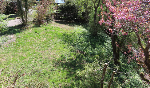 From private owner: Building plot (empty) in TOP location in Tölz: with distant view, quiet, for DH, close to town