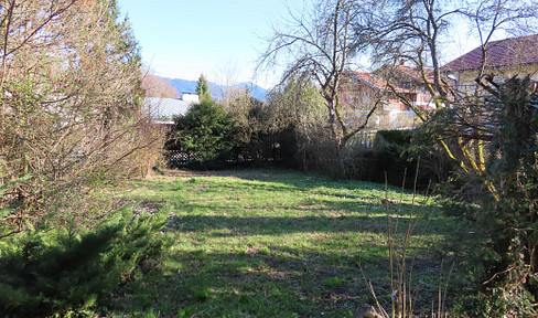 From private owner: Building plot (empty) in TOP location in Tölz: with distant view, quiet, for DH, close to town