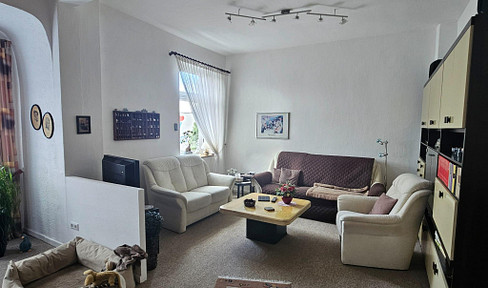 Attractive 3-room apartment with old building charm