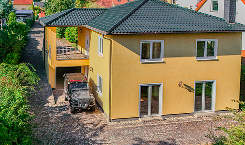 Living in the countryside near the water - dream home with the potential to be divided in two