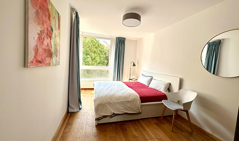 Central & completely renovated 3-room apartment with loggia and view of the countryside (temporary)