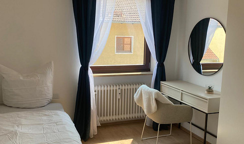 Shared apartment furnished (3 rooms available)