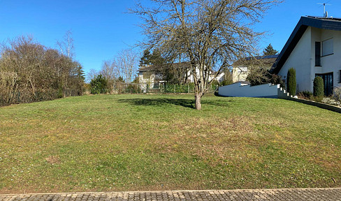 Building plot in Bous on a sunny south-facing slope on the vineyard - ideal for your dream home
