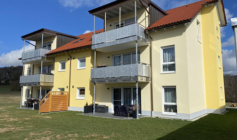 Attractive 3-room attic apartment with EBK and balcony in Sunthausen