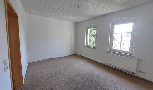 Spacious semi-detached house with enormous potential - in the middle of the city close to nature!