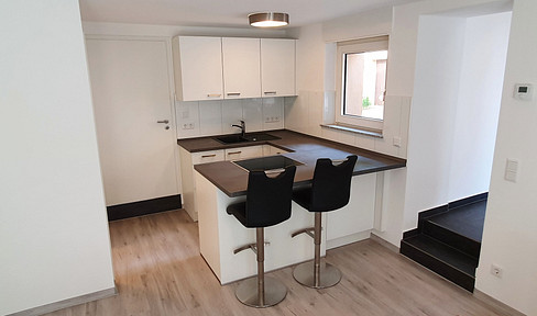 Directly at the university: Exclusive 2-room apartment - second occupancy after major refurbishment!!!