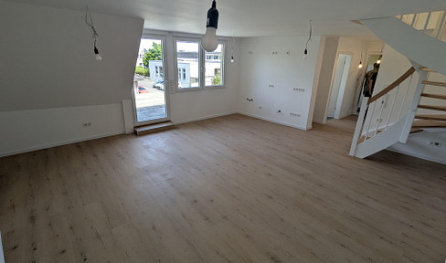 Exclusive 2.5-room maisonette apartment & upscale interior design