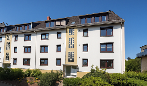 High-quality renovated apartment in Oslebshausen - quiet, central and with garage